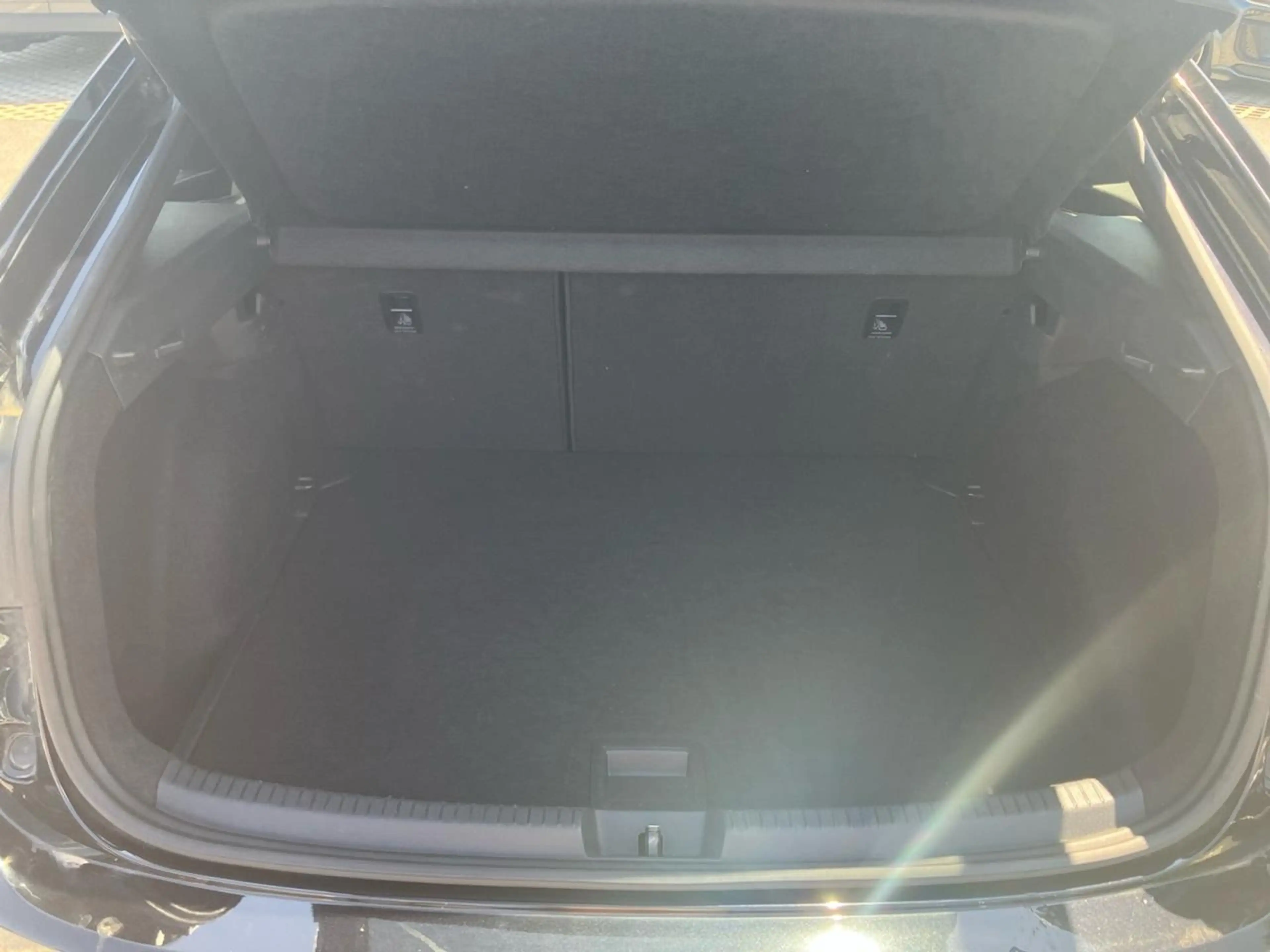 Volkswagen Taigo 1.0 TSI 115pk DSG R-Line 17" alu / keyless / camera — photo 13