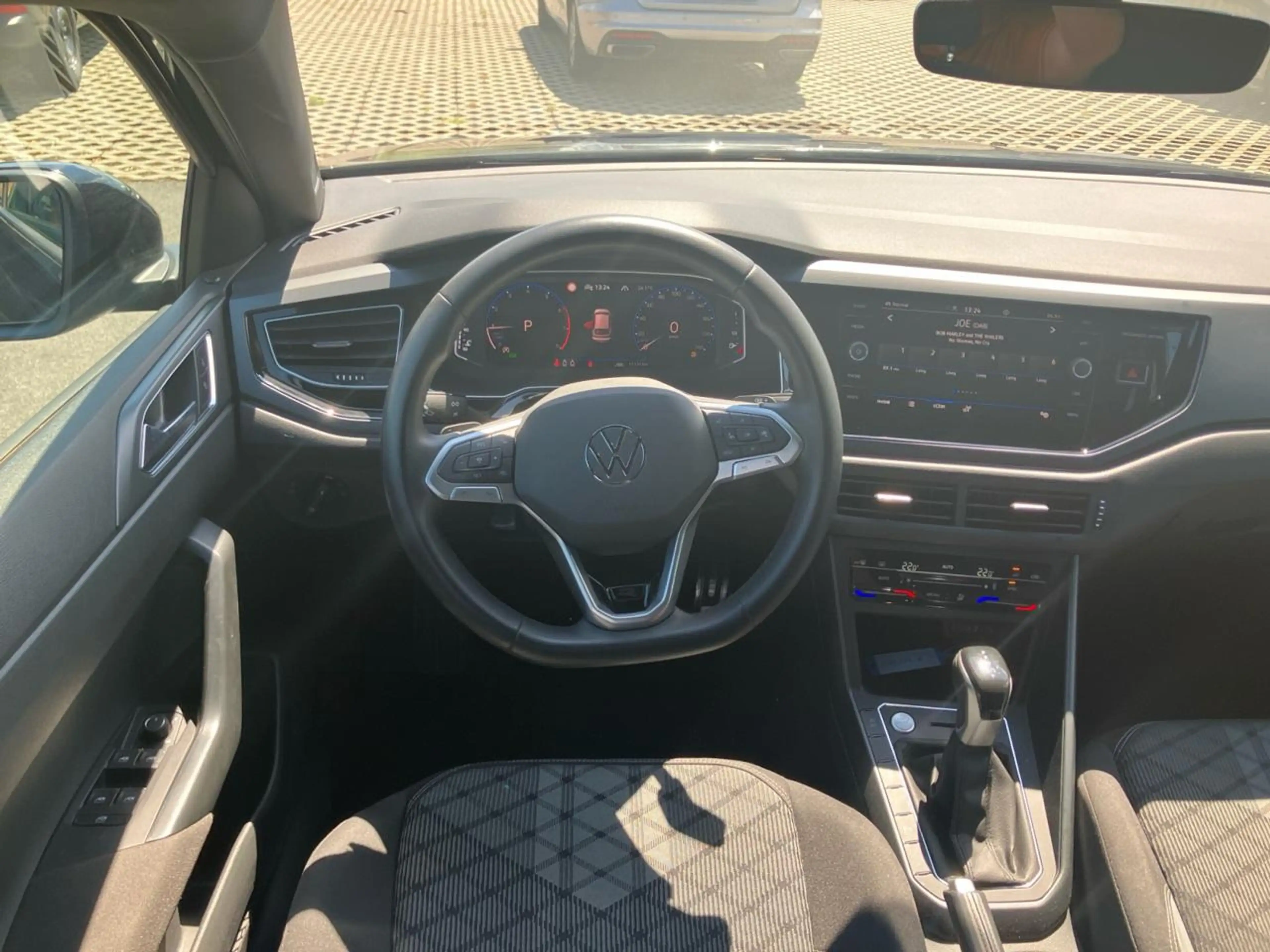 Volkswagen Taigo 1.0 TSI 115pk DSG R-Line 17" alu / keyless / camera — photo 12