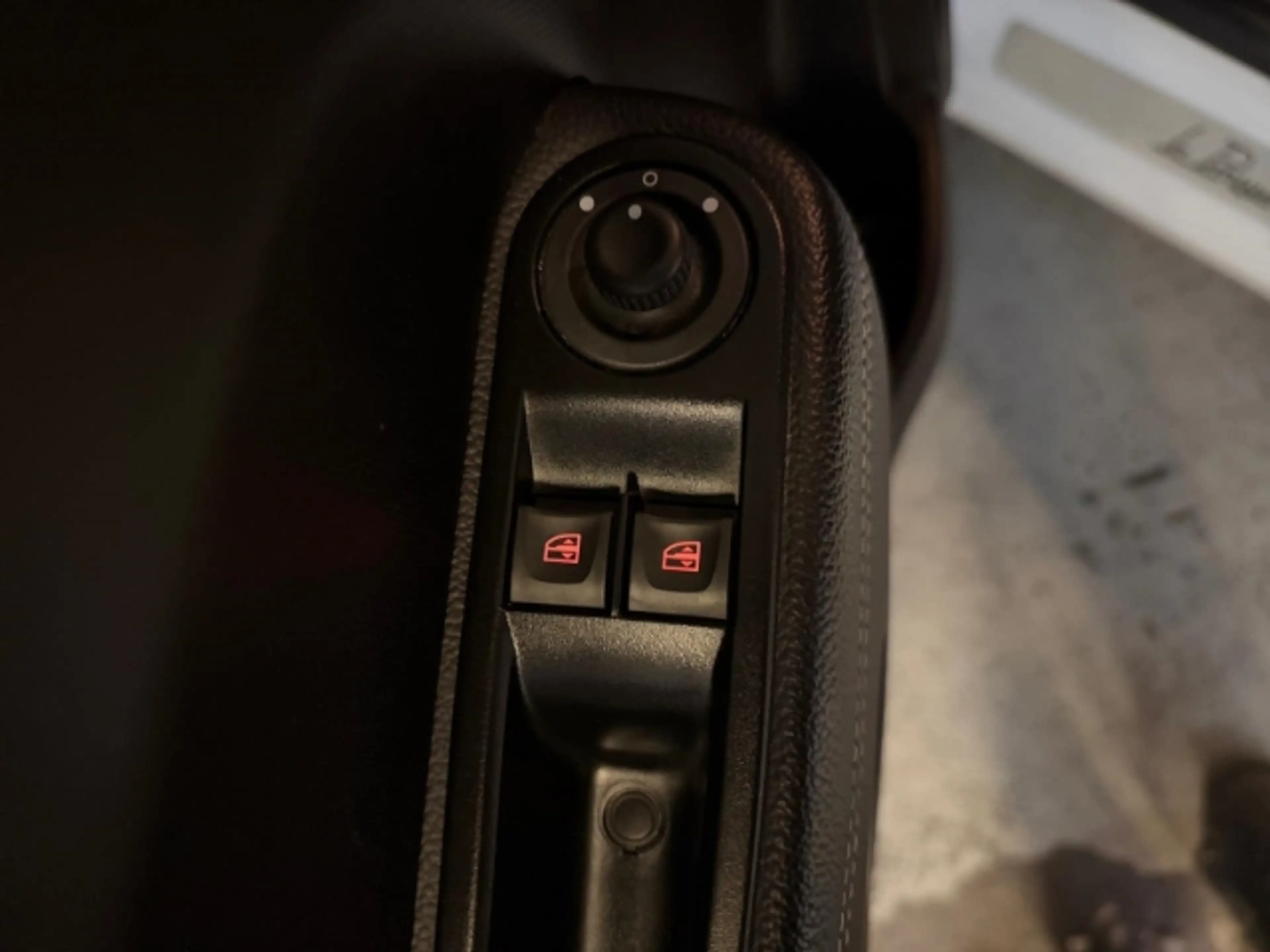 Renault Twingo La 0.9 TCe Le Parisienne Multifunktionslenkrad+Sit — photo 14