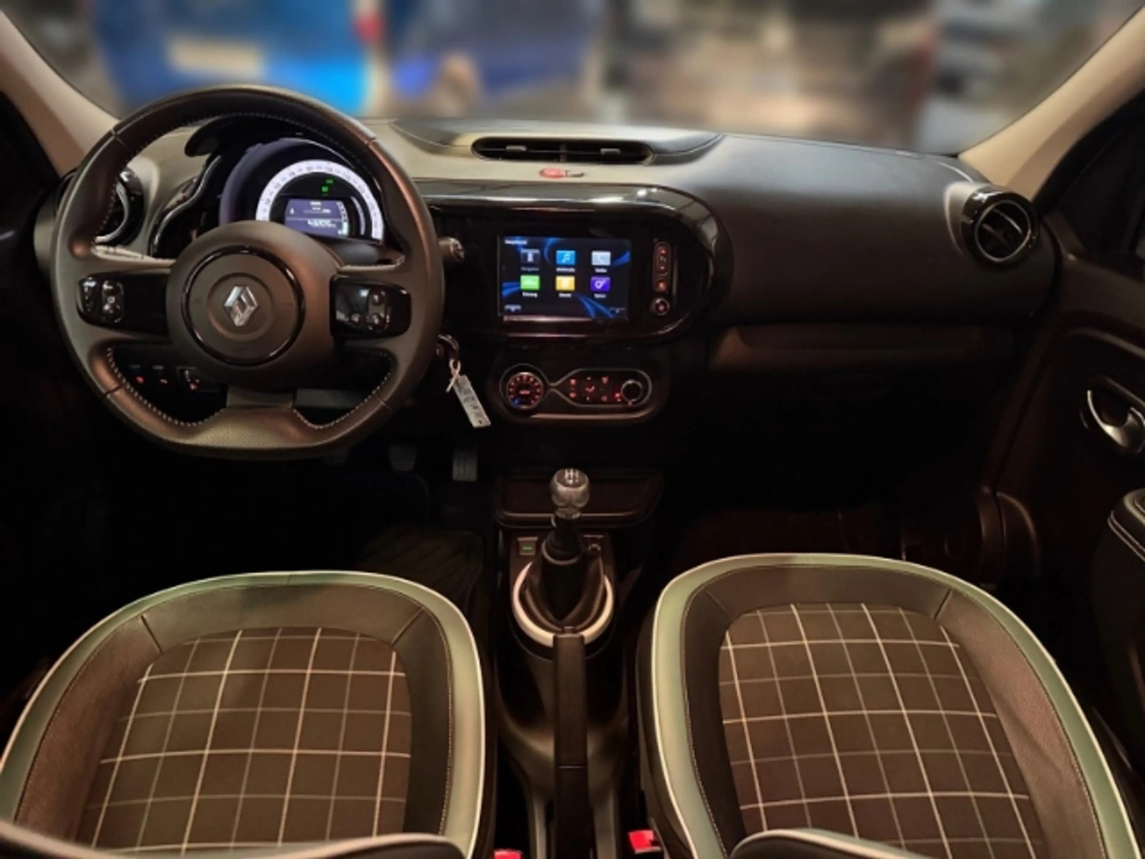 Renault Twingo La 0.9 TCe Le Parisienne Multifunktionslenkrad+Sit — photo 10