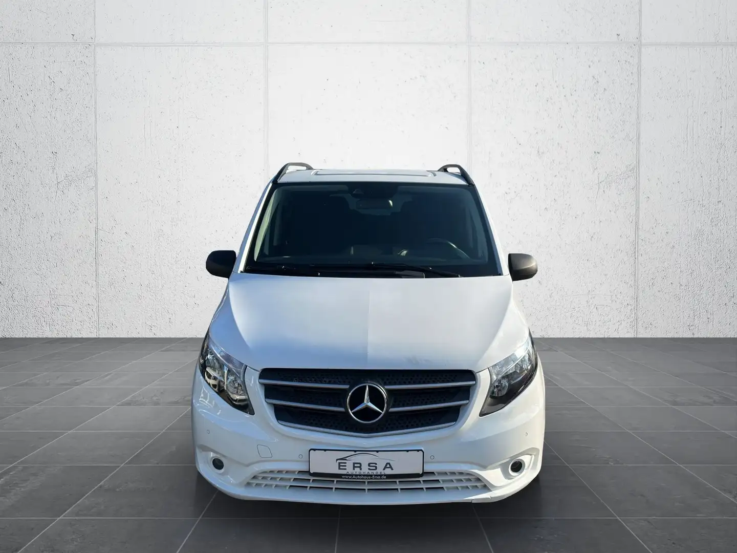 Mercedes-Benz Vito Tourer Edition Aut.*AHK*Tisch*RFK*Totwinkel Weiß - 2