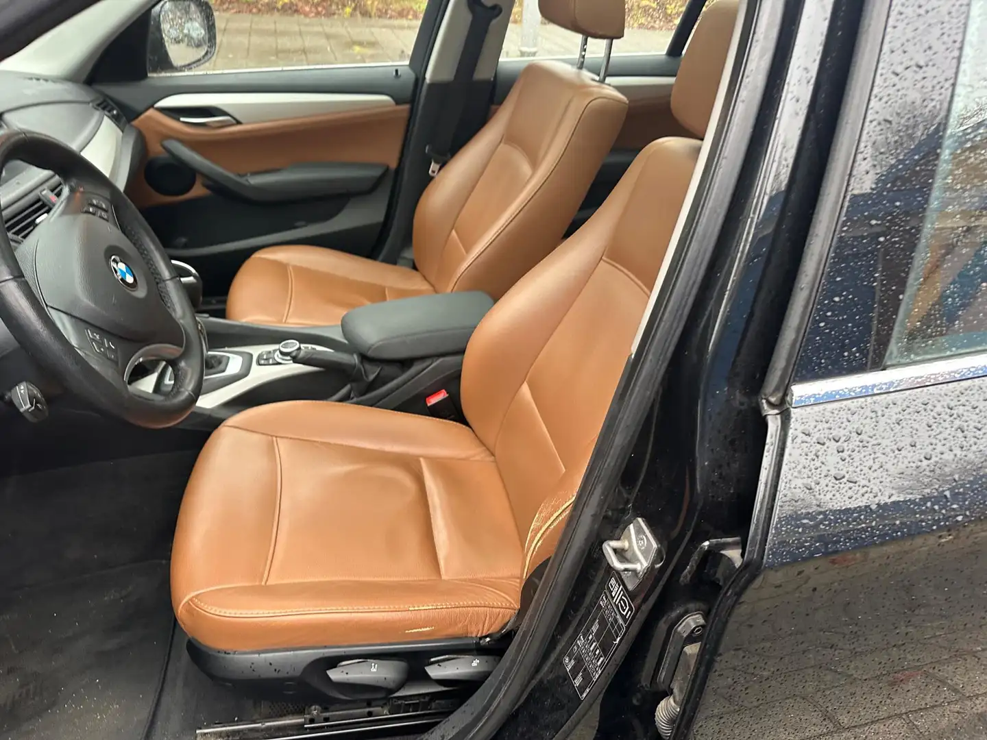 BMW X1 SDrive20i Automaat Panorama Leder Black edition Noir - 2