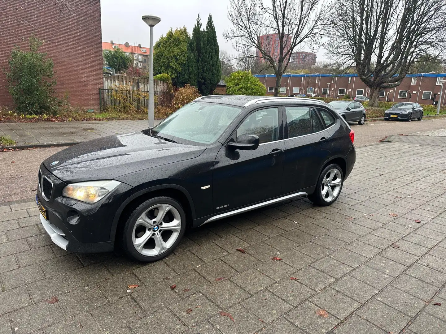 BMW X1 SDrive20i Automaat Panorama Leder Black edition Noir - 1