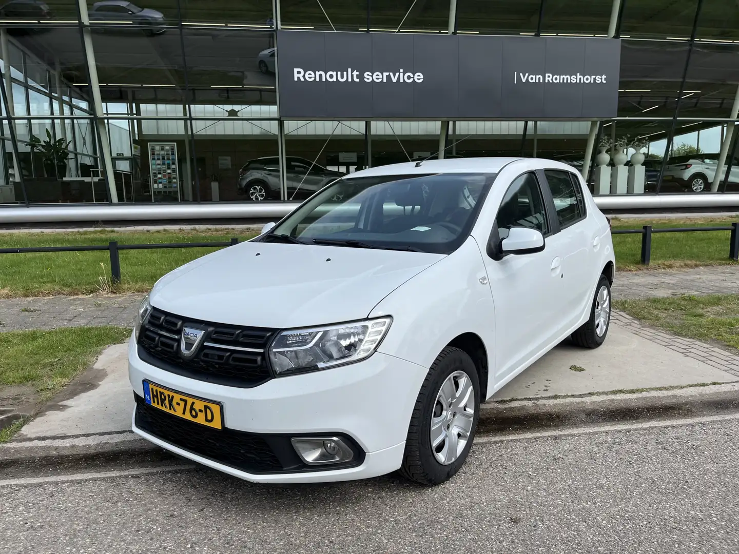 Dacia Sandero 1.0 SCe Laureate / Dealer onderhouden / Apple Carp Wit - 1