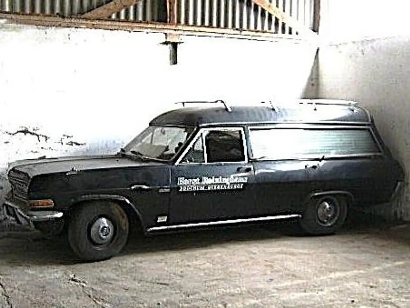 Opel Diplomat Bestattungswagen Aufbau Rappold Schwarz - 2