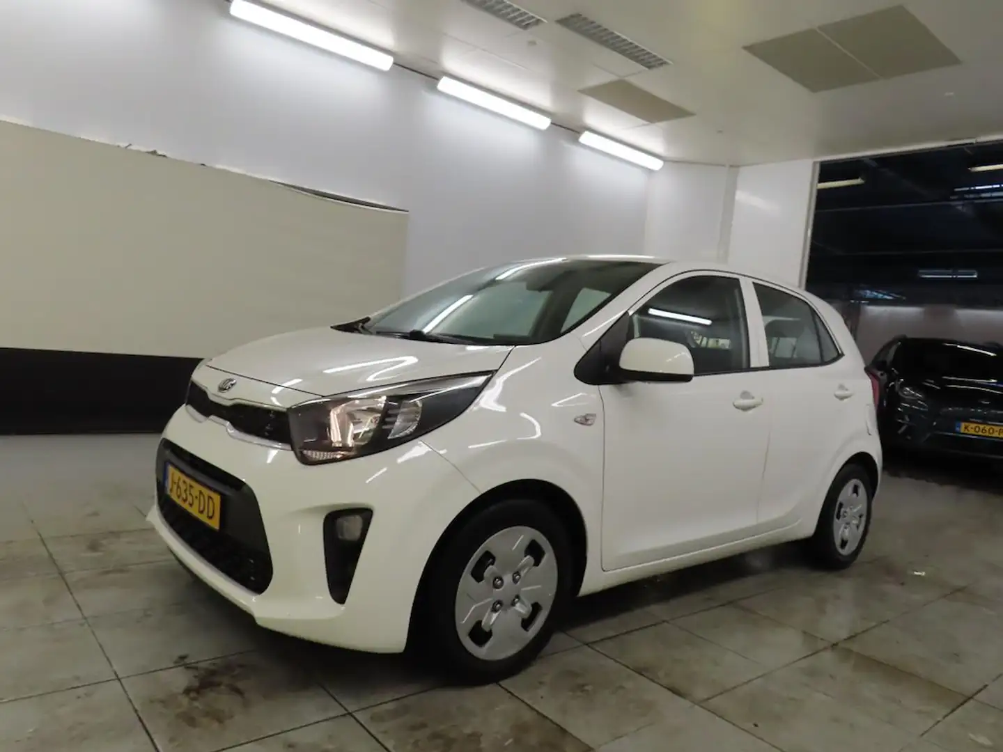 Kia Picanto 1.0 MPi 67pk 4-zits ComfortLine Blanc - 1