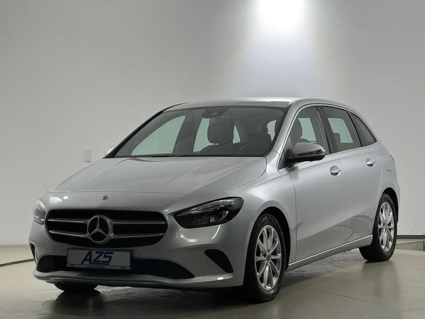 Mercedes-Benz B 180 Progressive LED Navi Kamera 360 Keyless Argent - 2