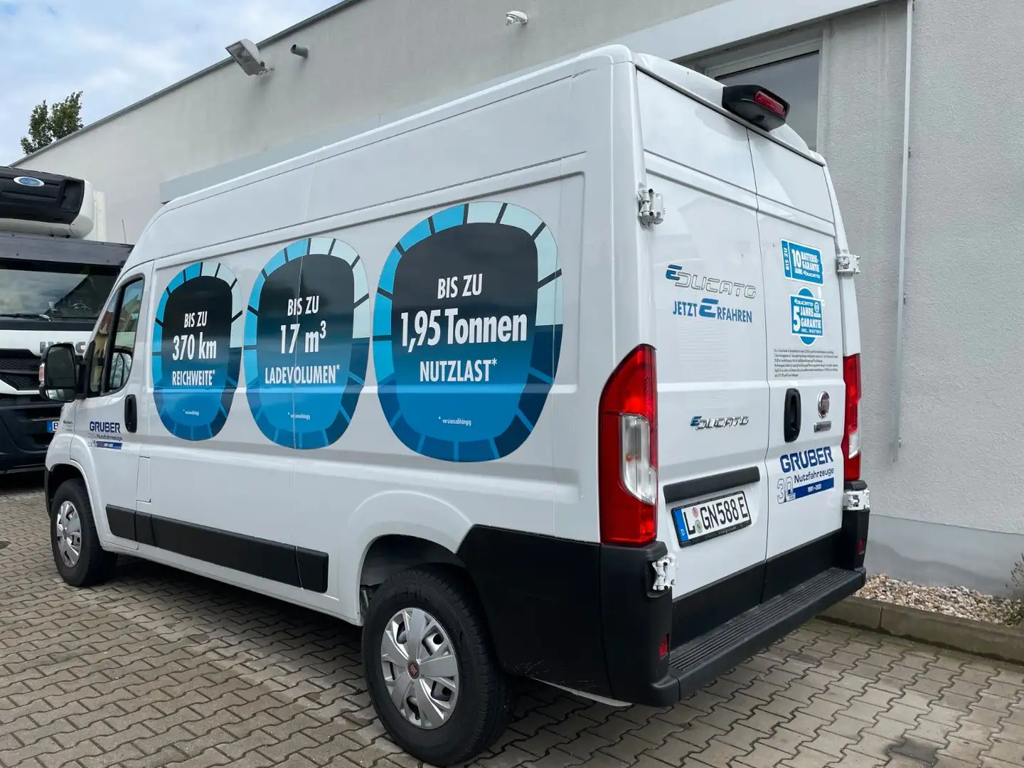 Fiat eDucato Kastenwagen L2H2 47 kWh Weiß - 2