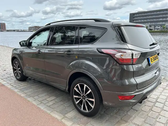 Ford Kuga view 5