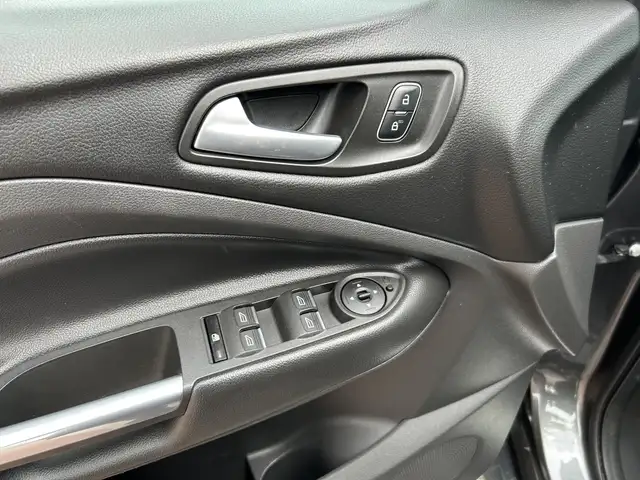 Ford Kuga view 15