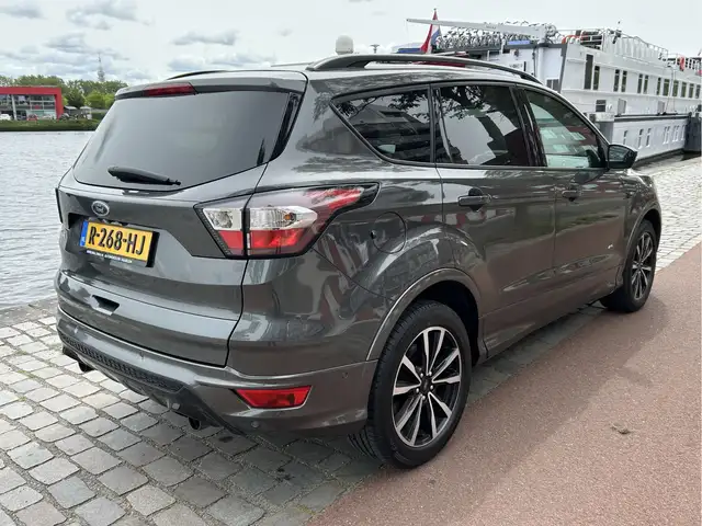 Ford Kuga view 2