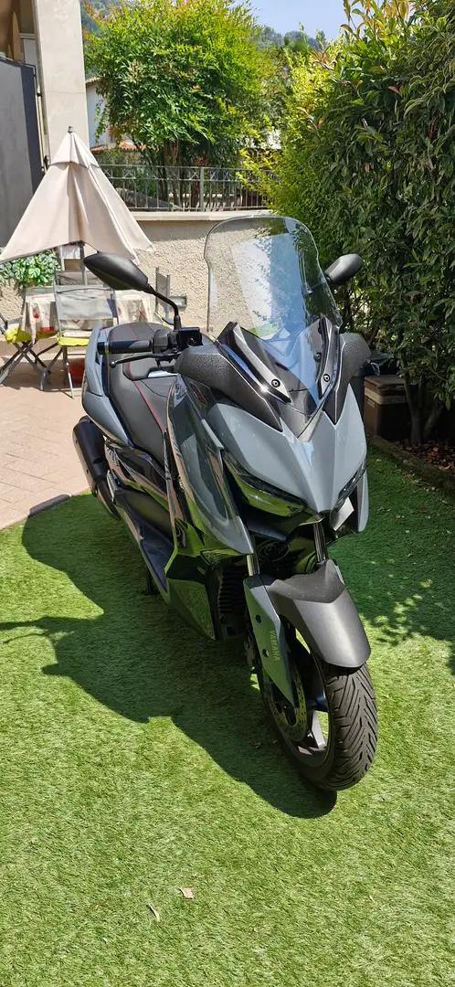 Yamaha X-Max 300 Tech Max Grigio - 1