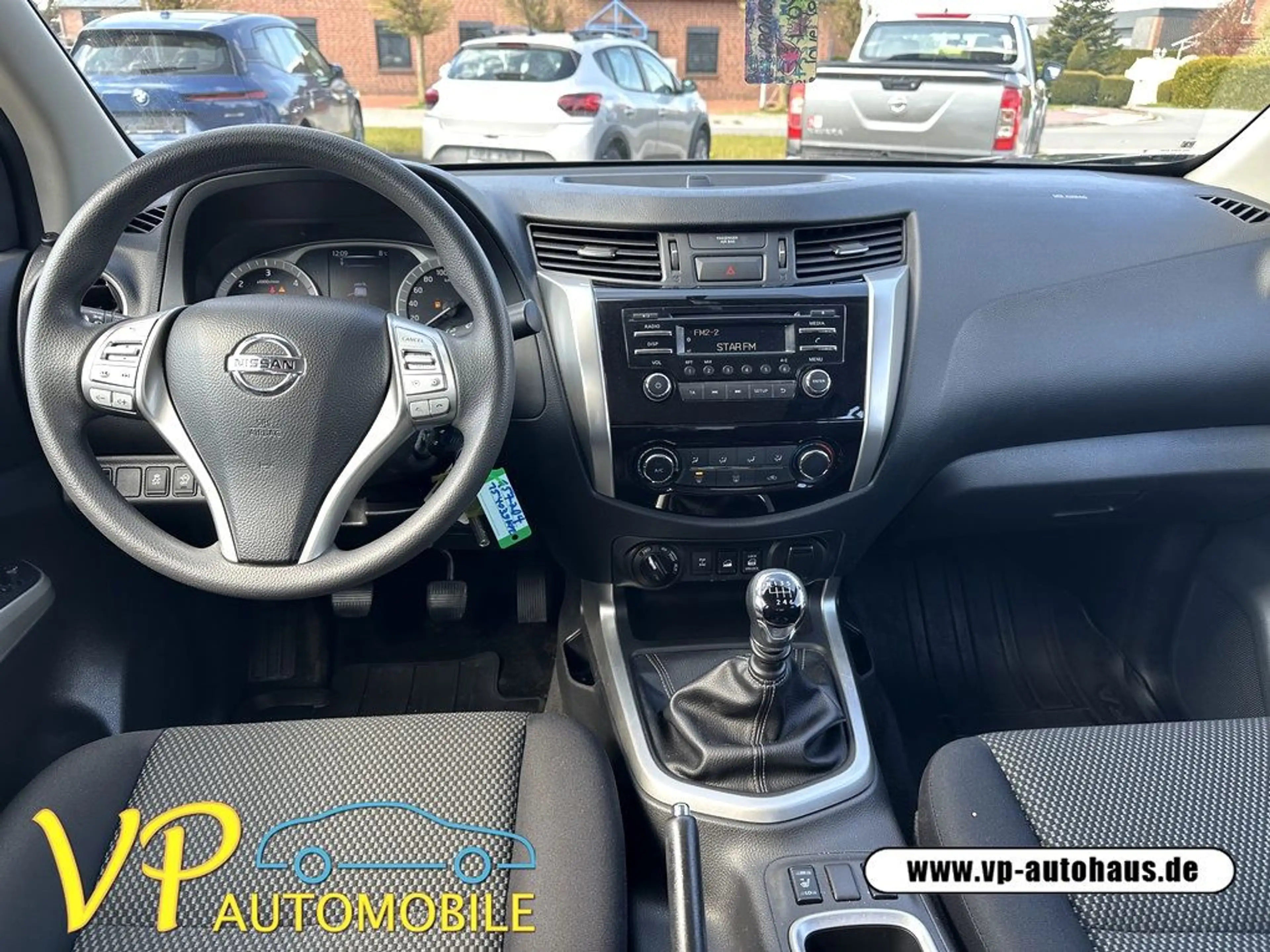 Nissan Navara NP300 Acenta Double Cab 4x4 AHK 3,5t — photo 11