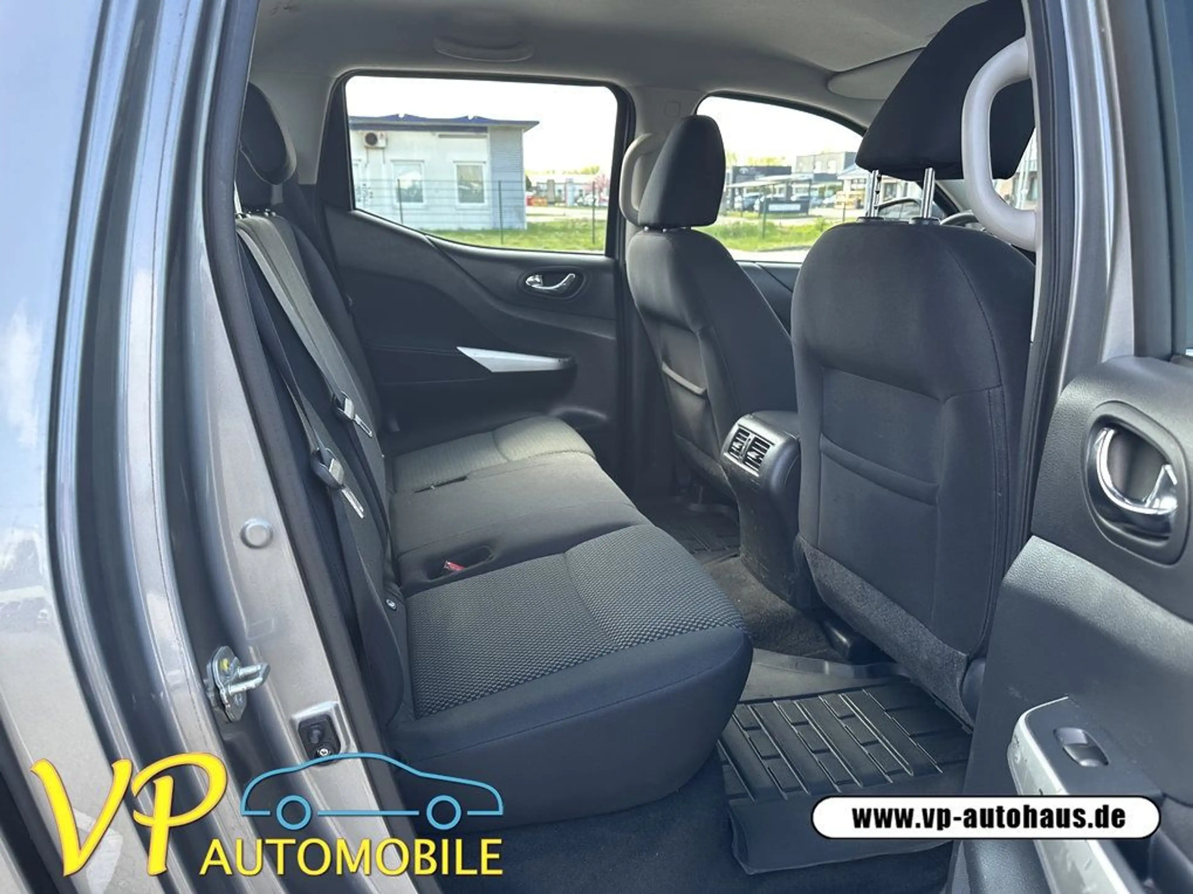 Nissan Navara NP300 Acenta Double Cab 4x4 AHK 3,5t — photo 12