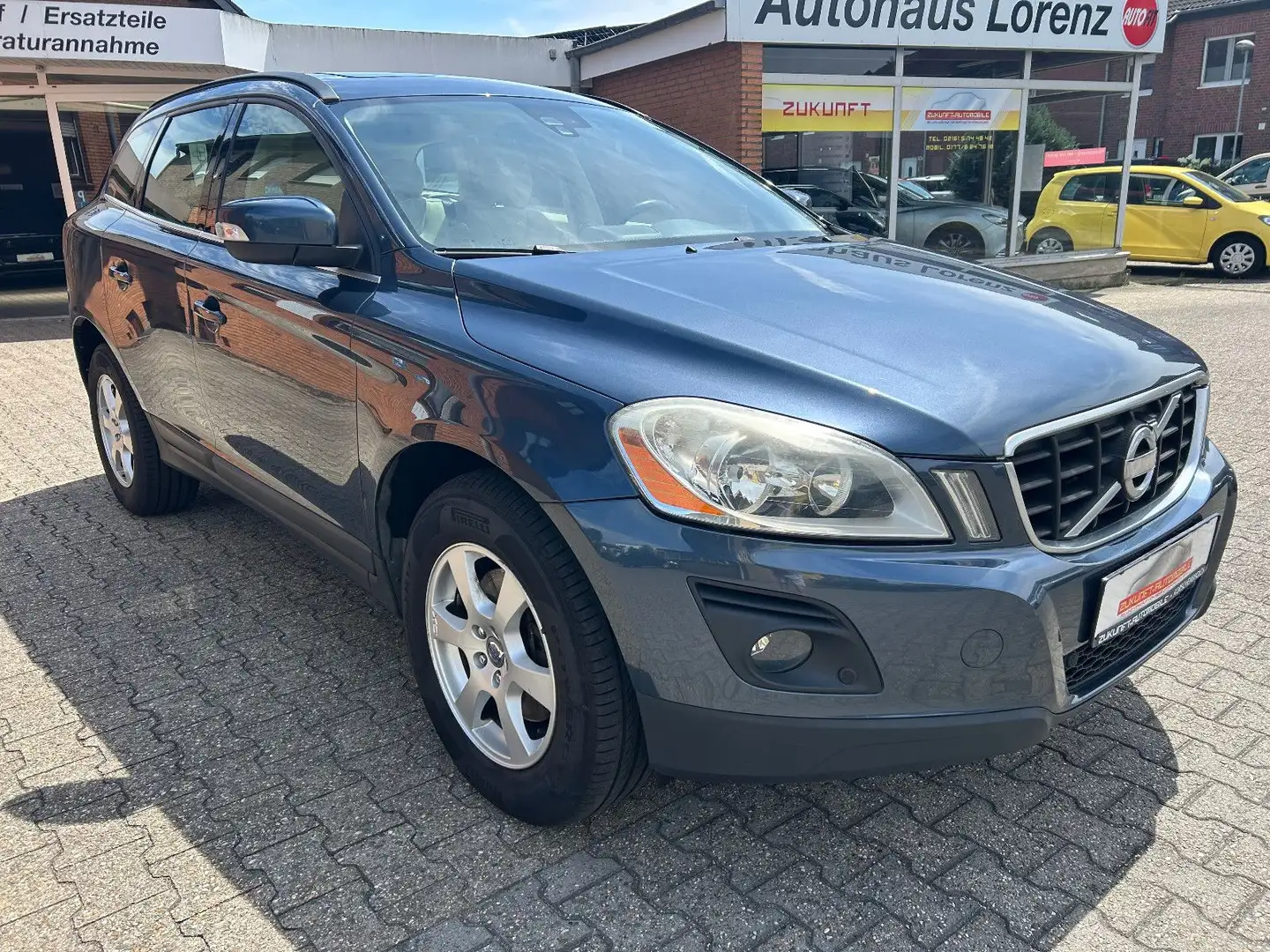 Volvo XC60 XC60 Momentum Drive Gri - 1