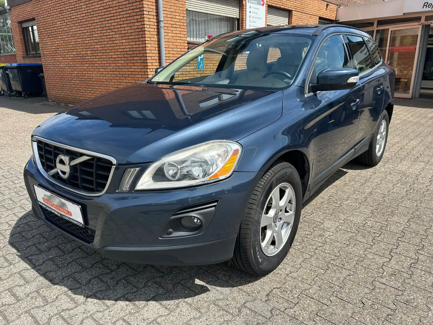 Volvo XC60 XC60 Momentum Drive Gri - 2