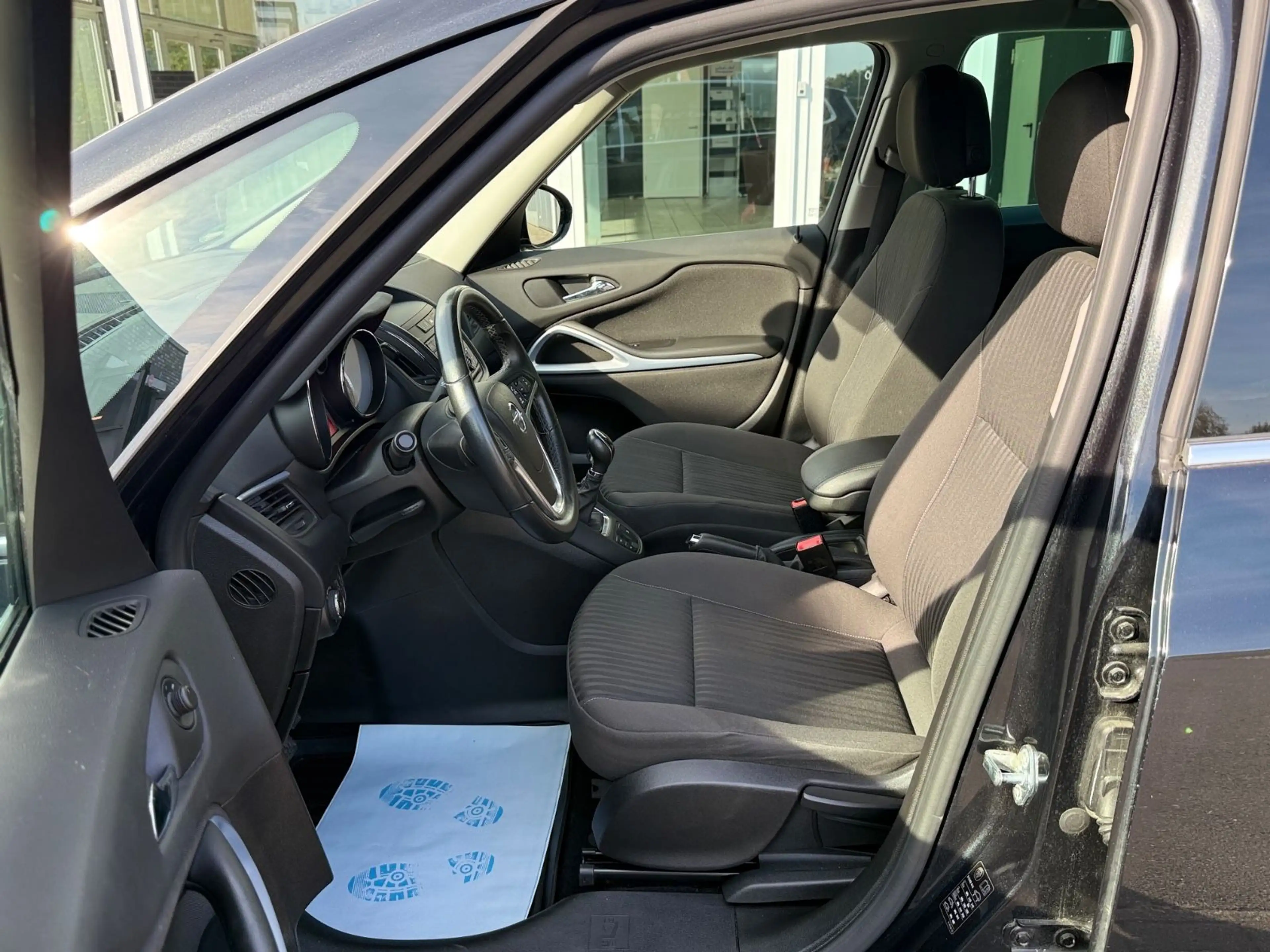 Opel Zafira C Tourer Edition* 7 Sitzer*AHK* Bi Xenon* — photo 14