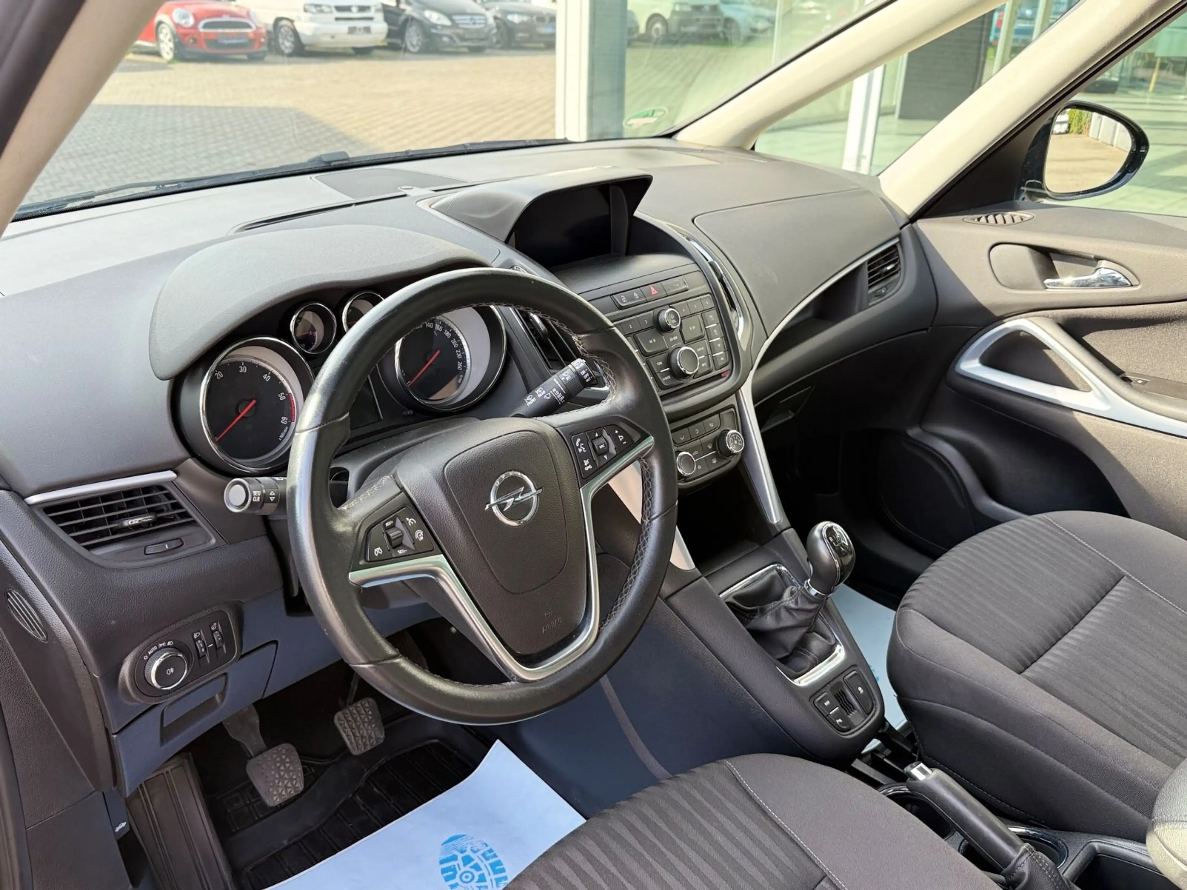 Opel Zafira C Tourer Edition* 7 Sitzer*AHK* Bi Xenon* — photo 15