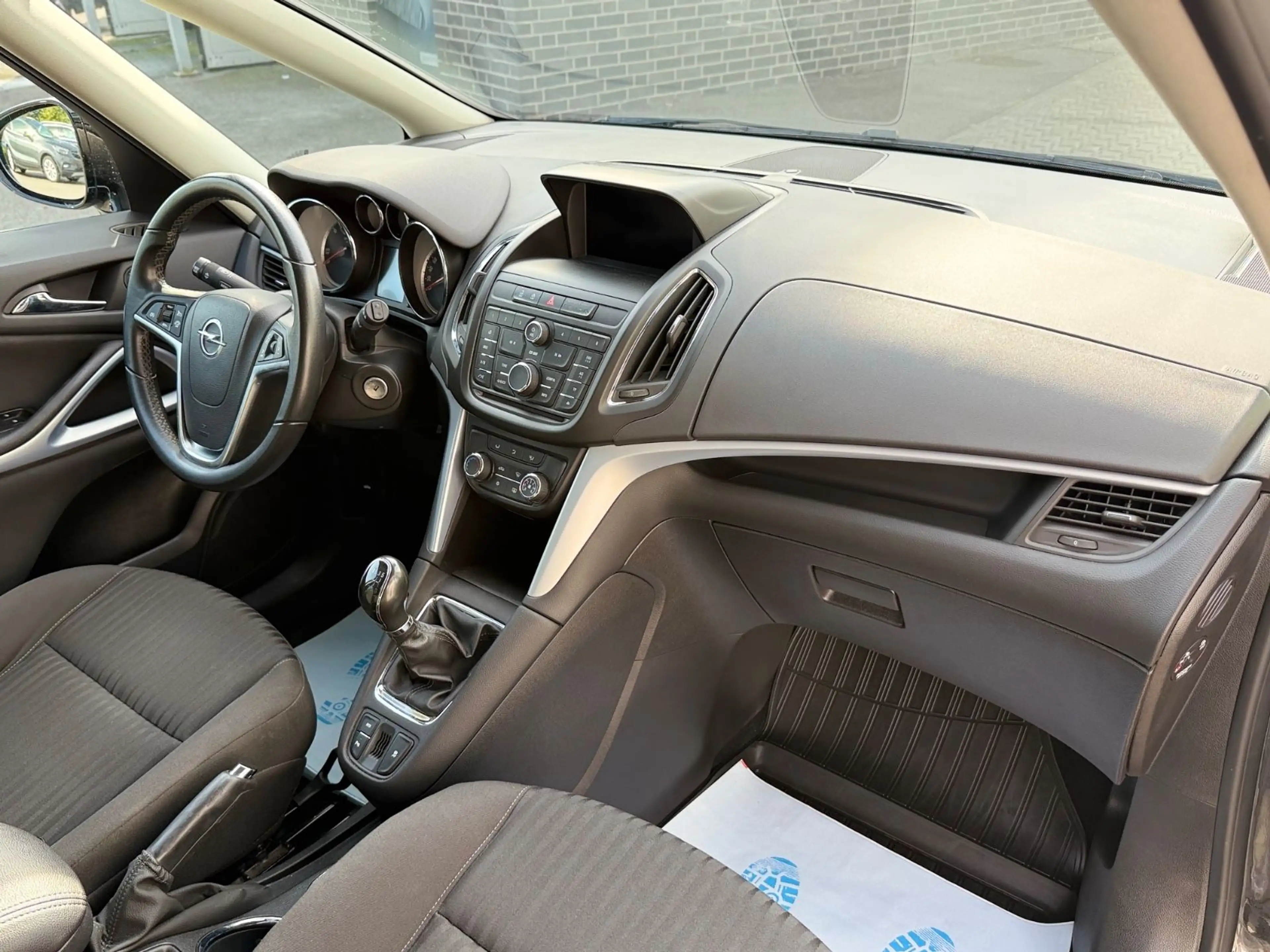 Opel Zafira C Tourer Edition* 7 Sitzer*AHK* Bi Xenon* — photo 13