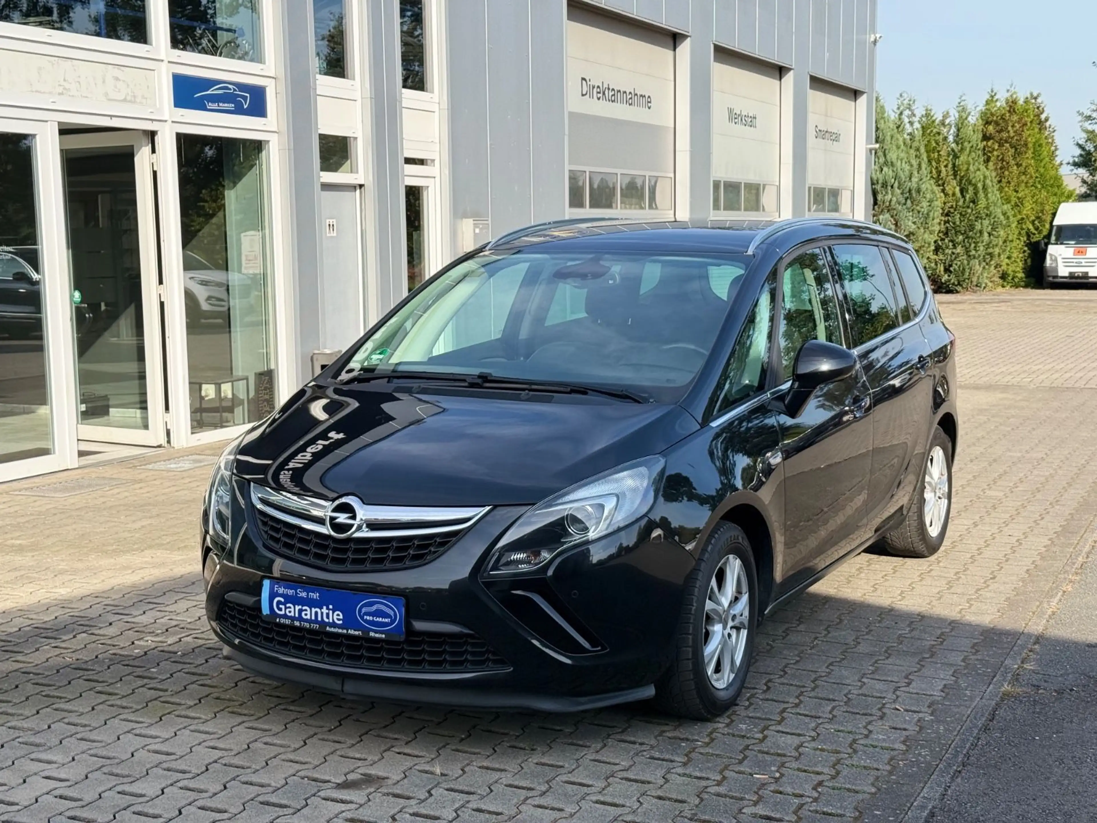 Opel Zafira C Tourer Edition* 7 Sitzer*AHK* Bi Xenon* — photo 5
