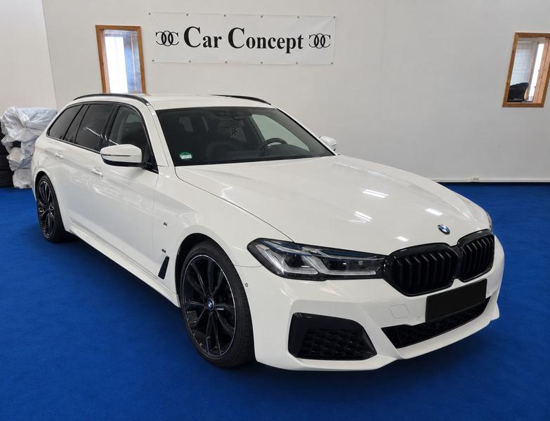 BMW 530 i Touring M Paket SAG AHK DAP 360° Voll