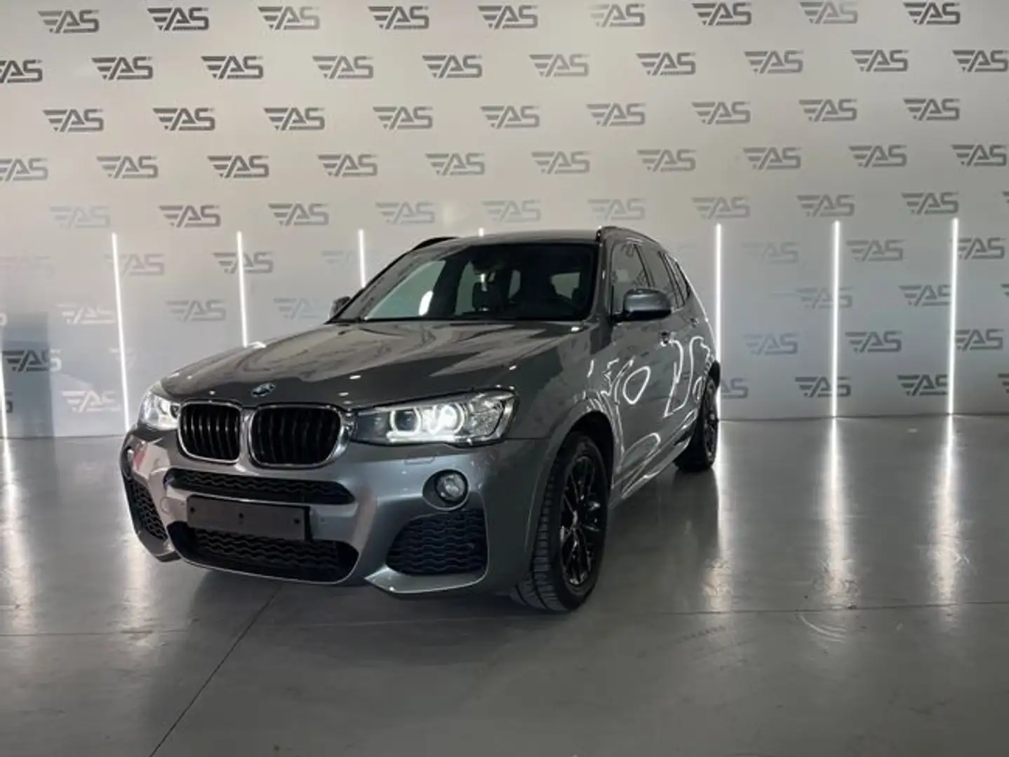 BMW X3 sDrive Gris - 1