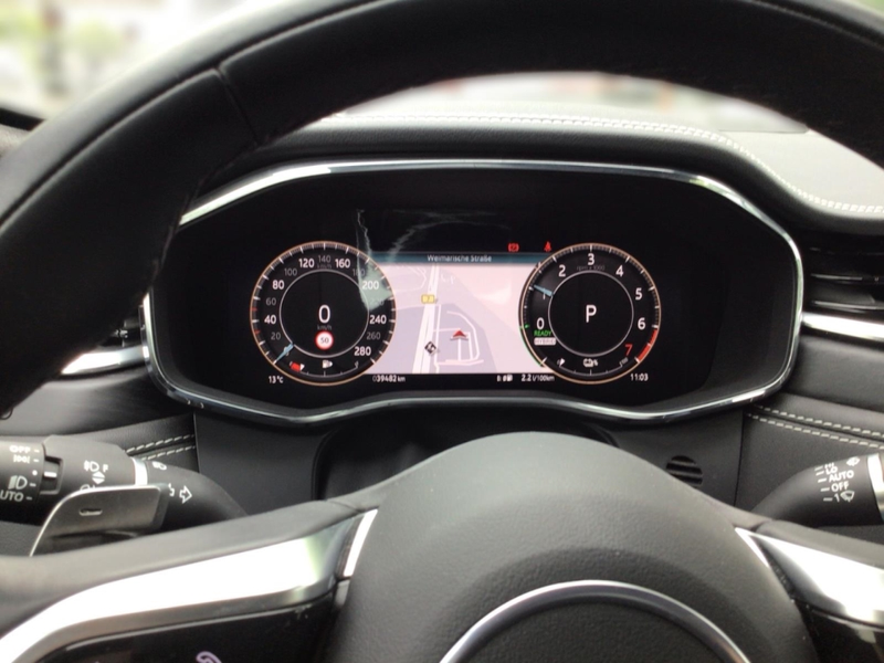 Jaguar F-Pace R-Dynamic HSE AWD Plug-In Hybrid — photo 8