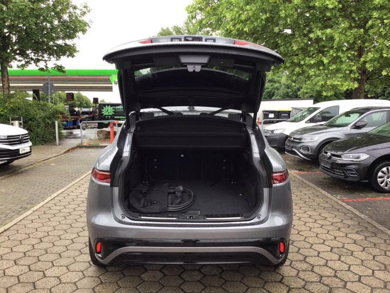 Jaguar F-Pace R-Dynamic HSE AWD Plug-In Hybrid — photo 12