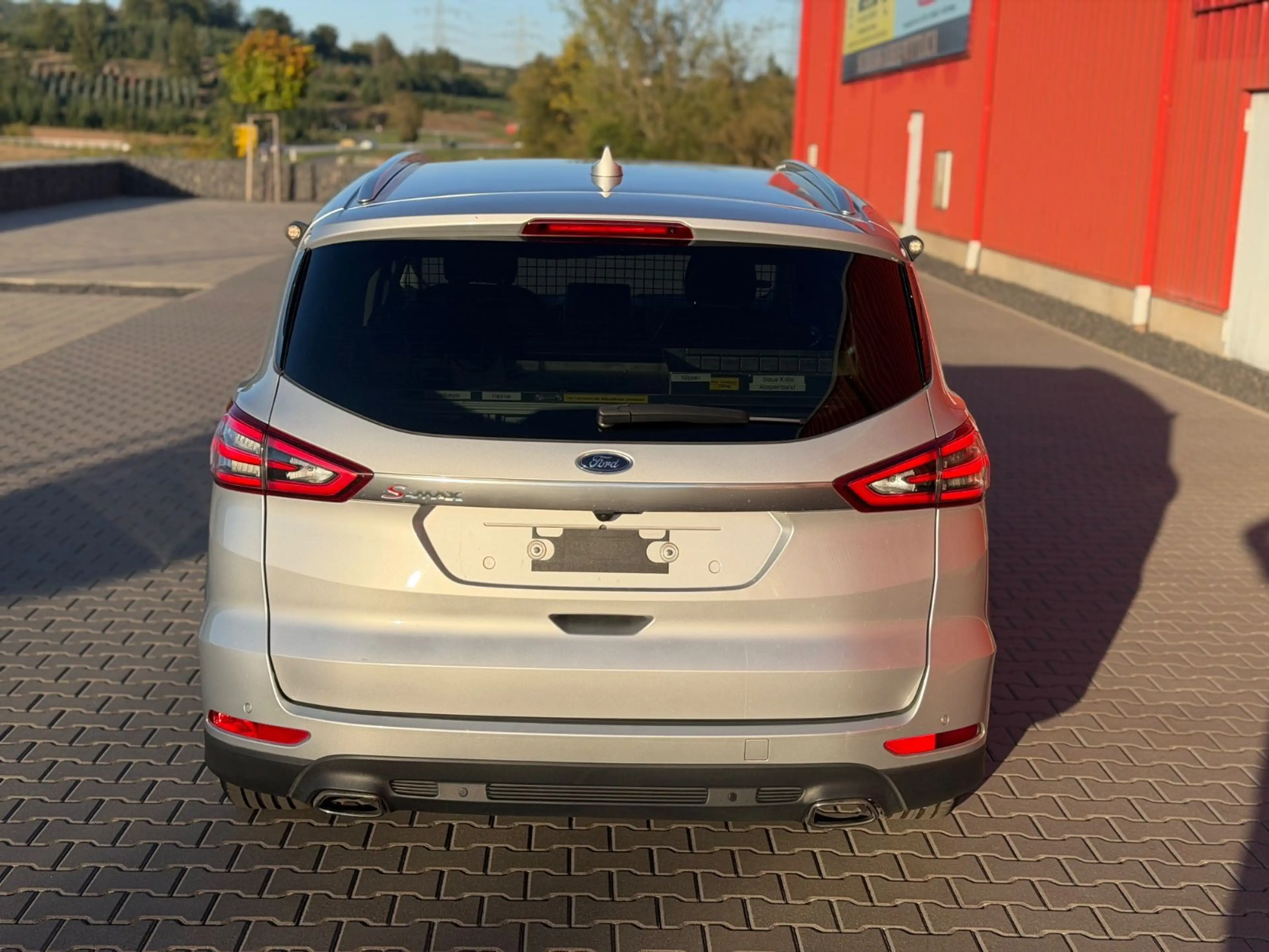 Ford S-Max 2.0 TDCi Automatik LED/XEN 1Hand Navi Temp PDC — photo 4