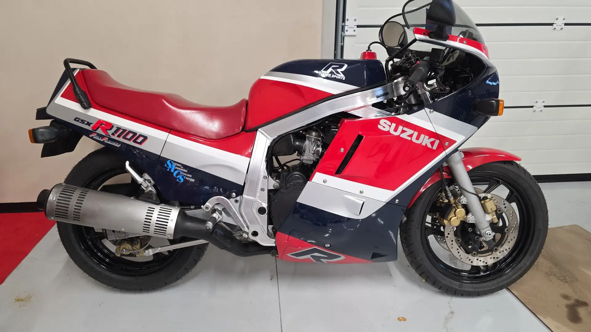 Suzuki GSX-R 1100 Rojo - 2