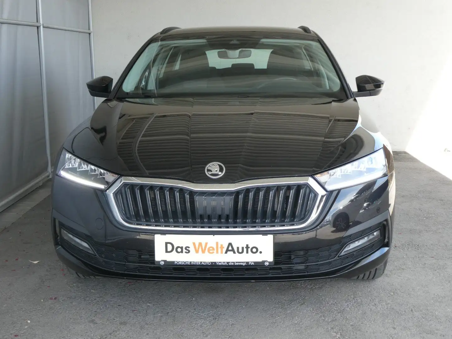 Skoda Octavia 4x4 Ambition TDI DSG Schwarz - 2