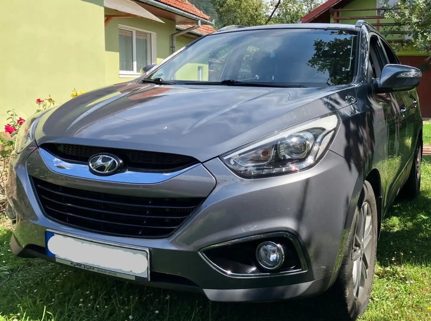 Hyundai iX35 ix35/ Tucson Diesel 2.0 CRDi 4WD Automatik Style Silber - 2