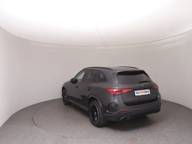 Mercedes-Benz GLC view 5