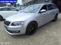 Skoda Octavia Combi 1.8 TSI DSG RS XENON CRUISE NAVI STOELVERW P Grijs - thumbnail 6