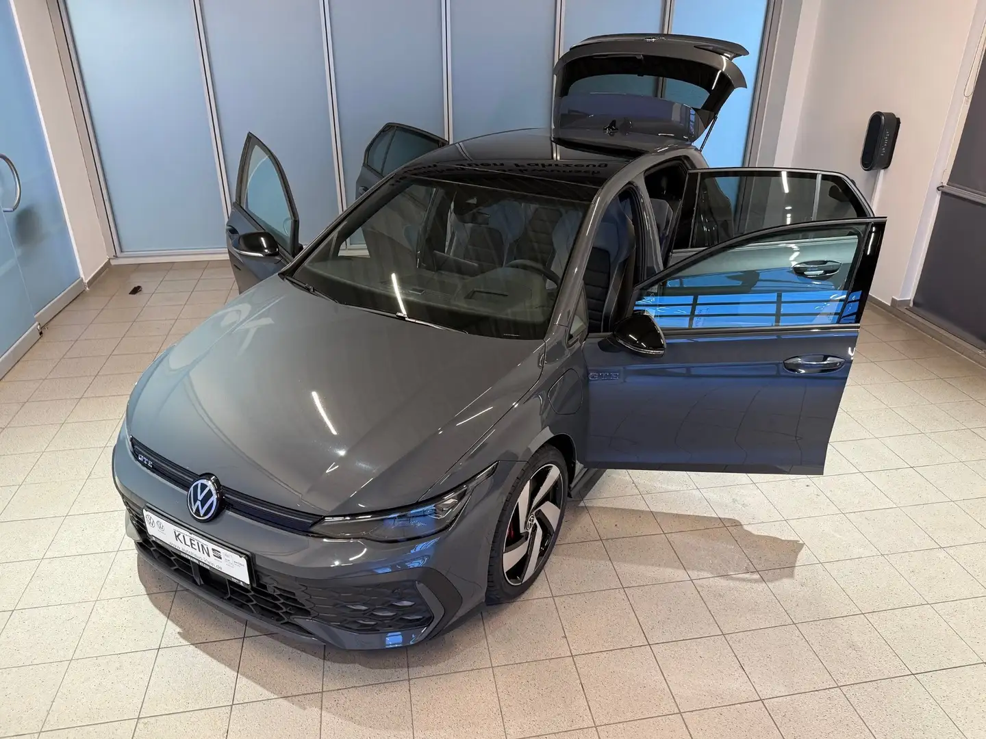 Volkswagen Golf GTE 1,5 l eHybrid OPF 130 kW (177 PS) / 85 kW (116 Grau - 2