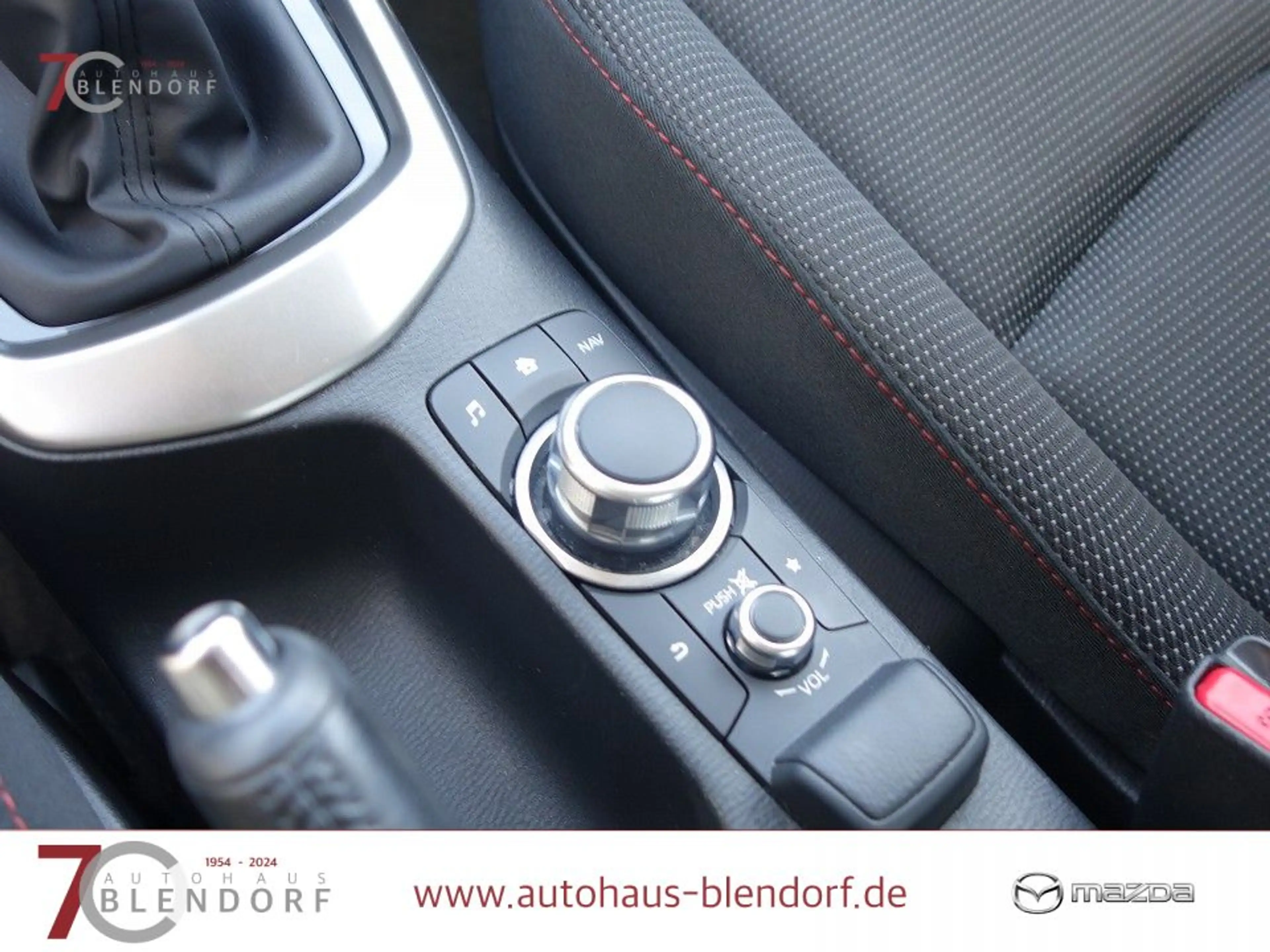 Mazda 2 Homura 90 LED|Bluetooth|Kamera — photo 15