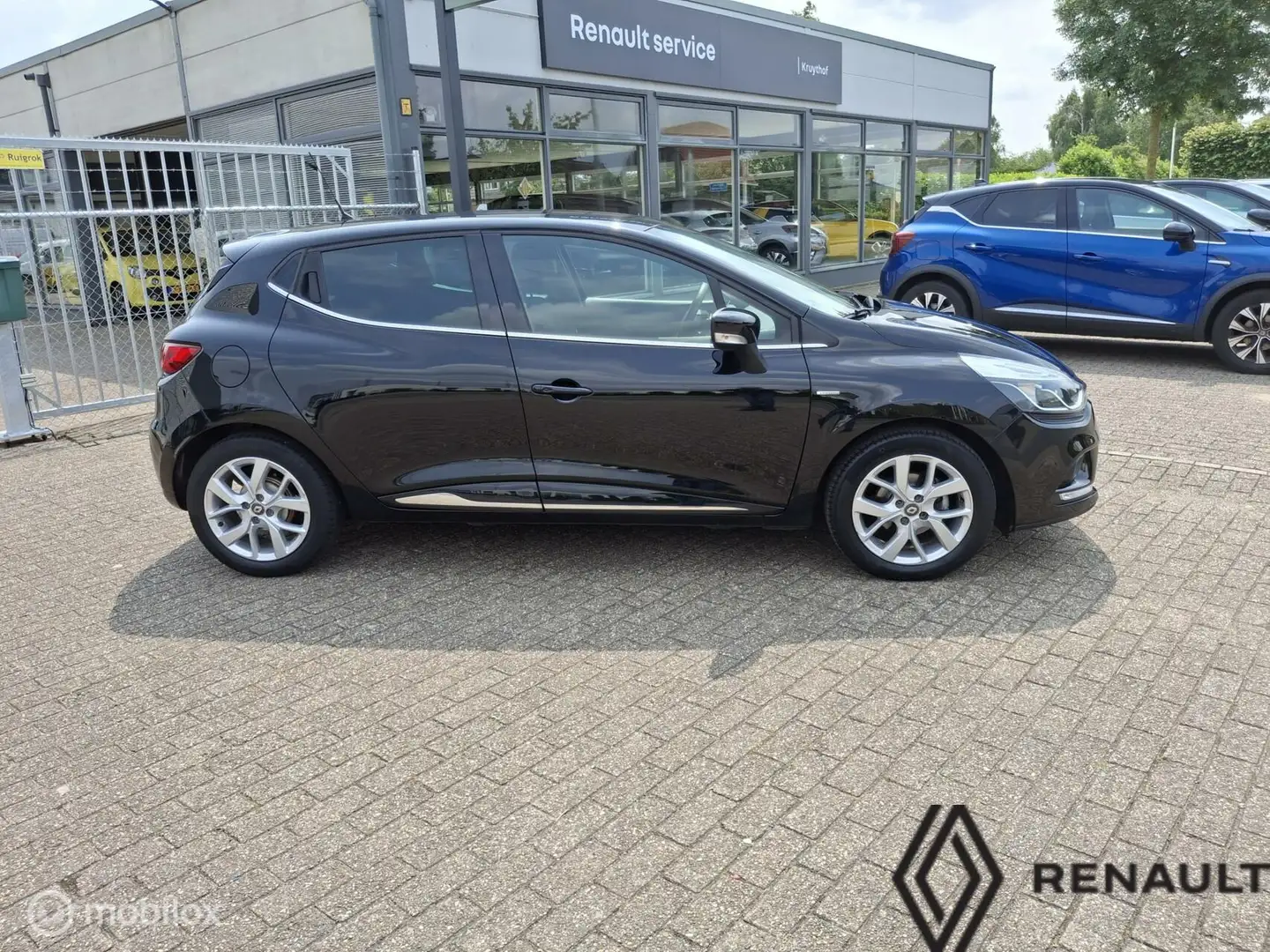 Renault Clio 0.9 TCe Limited Schwarz - 2