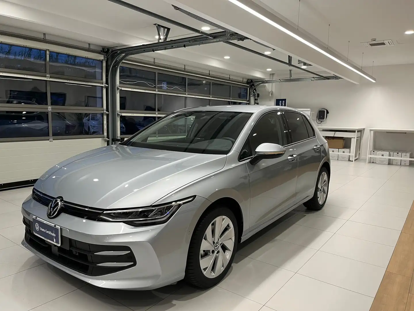 Volkswagen Golf 2.0 TDI SCR Edition Plus Grau - 1