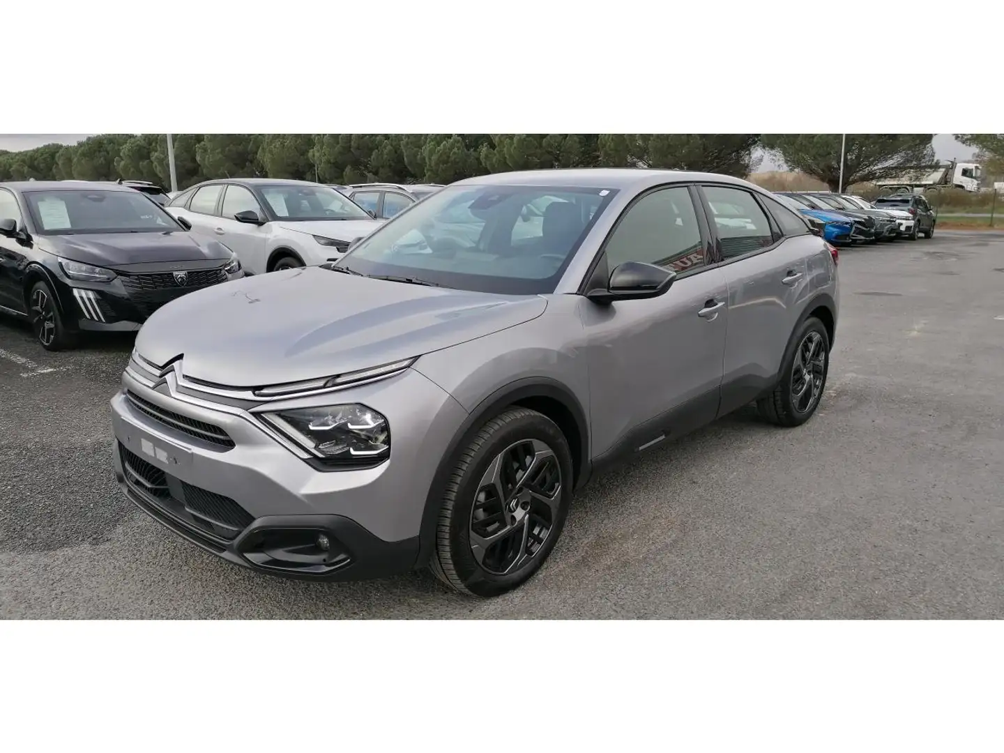 Citroen C4 1.2i Hybride 145 BVR Plus PACK ACCESS Grau - 2