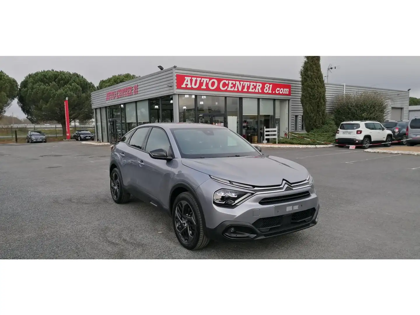 Citroen C4 1.2i Hybride 145 BVR Plus PACK ACCESS Grau - 1