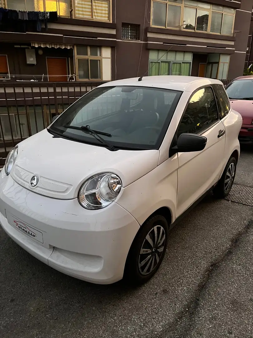 Aixam Mega Minauto Bílá - 1