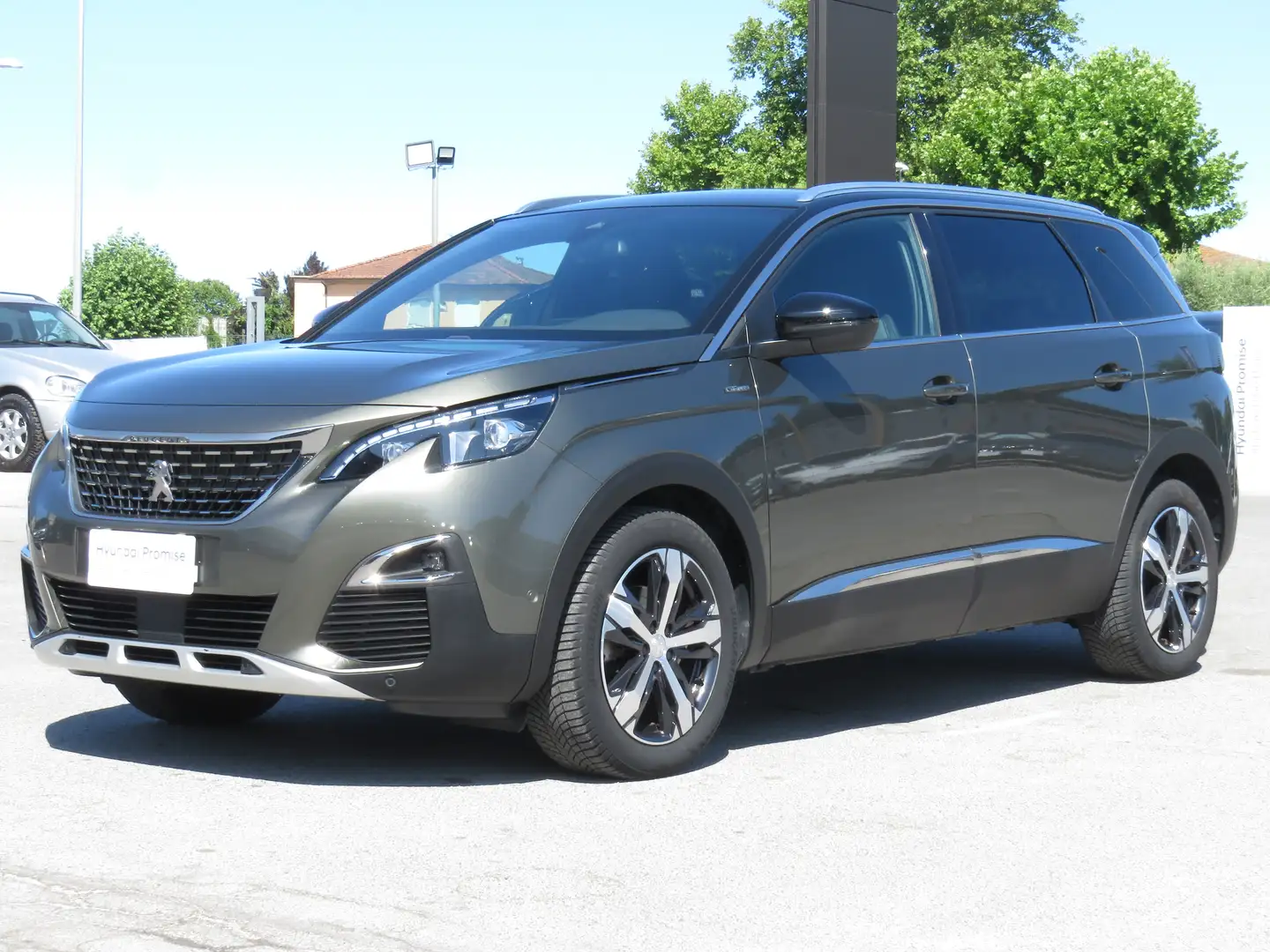 Peugeot 5008 GT LINE 7p 1.5 BlueHDi 130 MT Grijs - 1