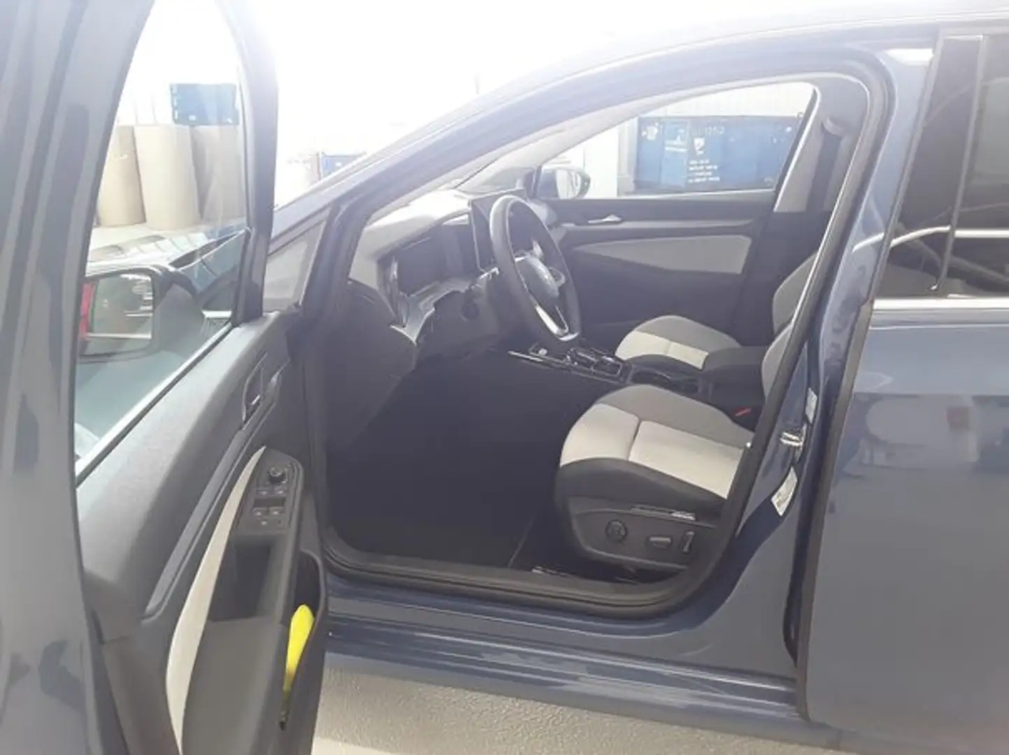 Volkswagen Golf Style TDI DSG Matrix/Pano/CarPlay/AHK/StHz Blau - 2