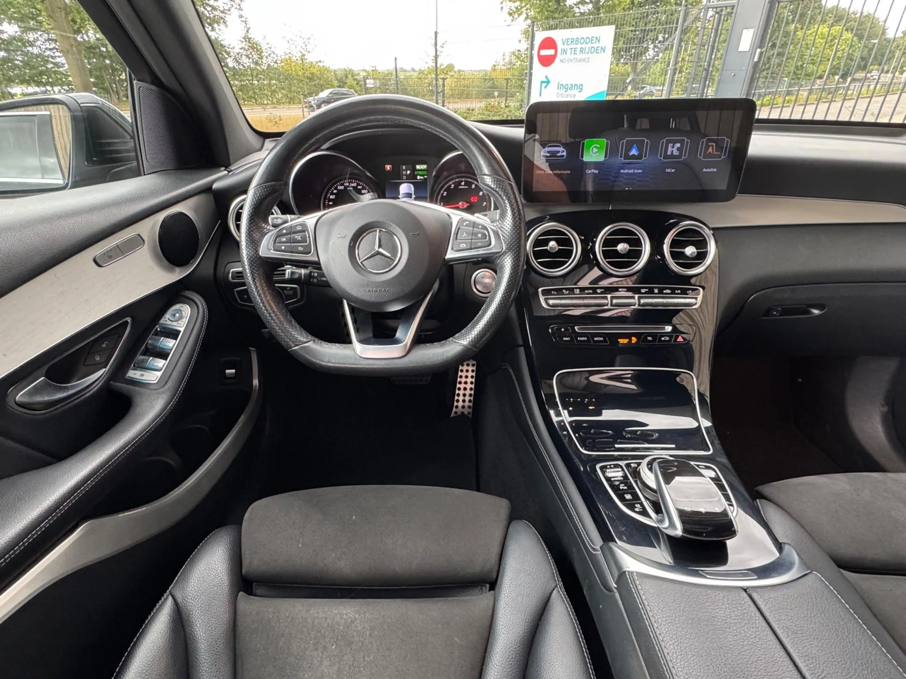Mercedes-Benz GLC 350 350e 4MATIC AMG-Line|Pano|Sidesteps — photo 11