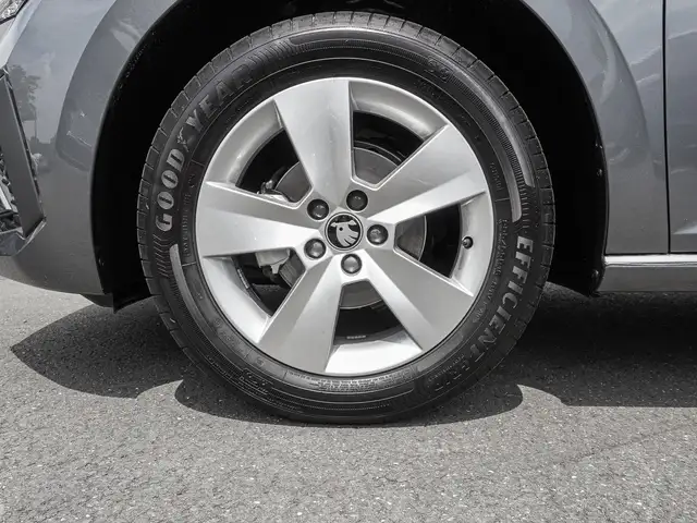 Skoda Scala view 7