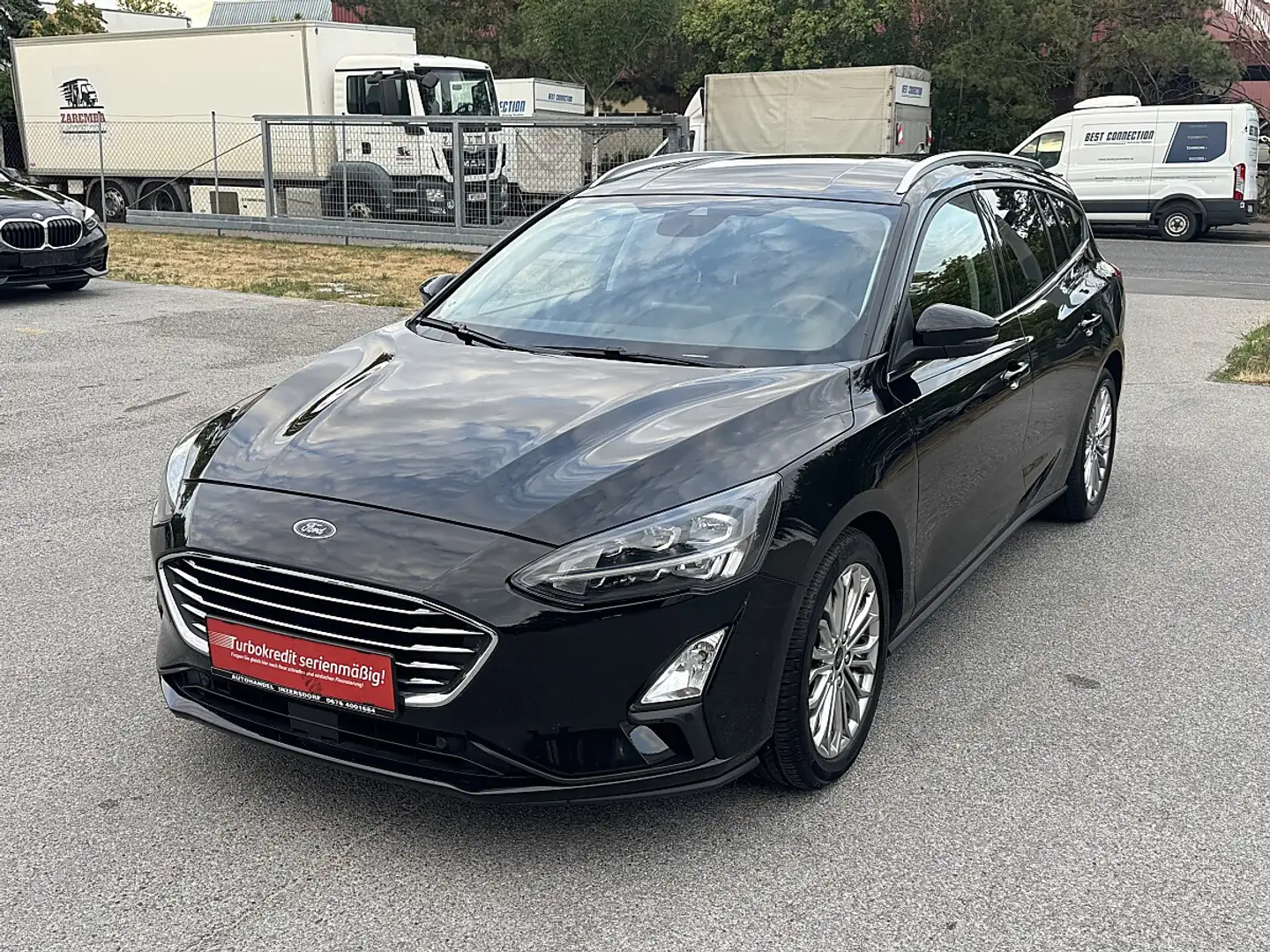 Ford Focus Traveller 1,5 EcoBlue Titanium Aut. / DRIVING A... Schwarz - 2
