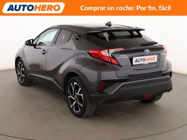 Toyota C-HR view 4