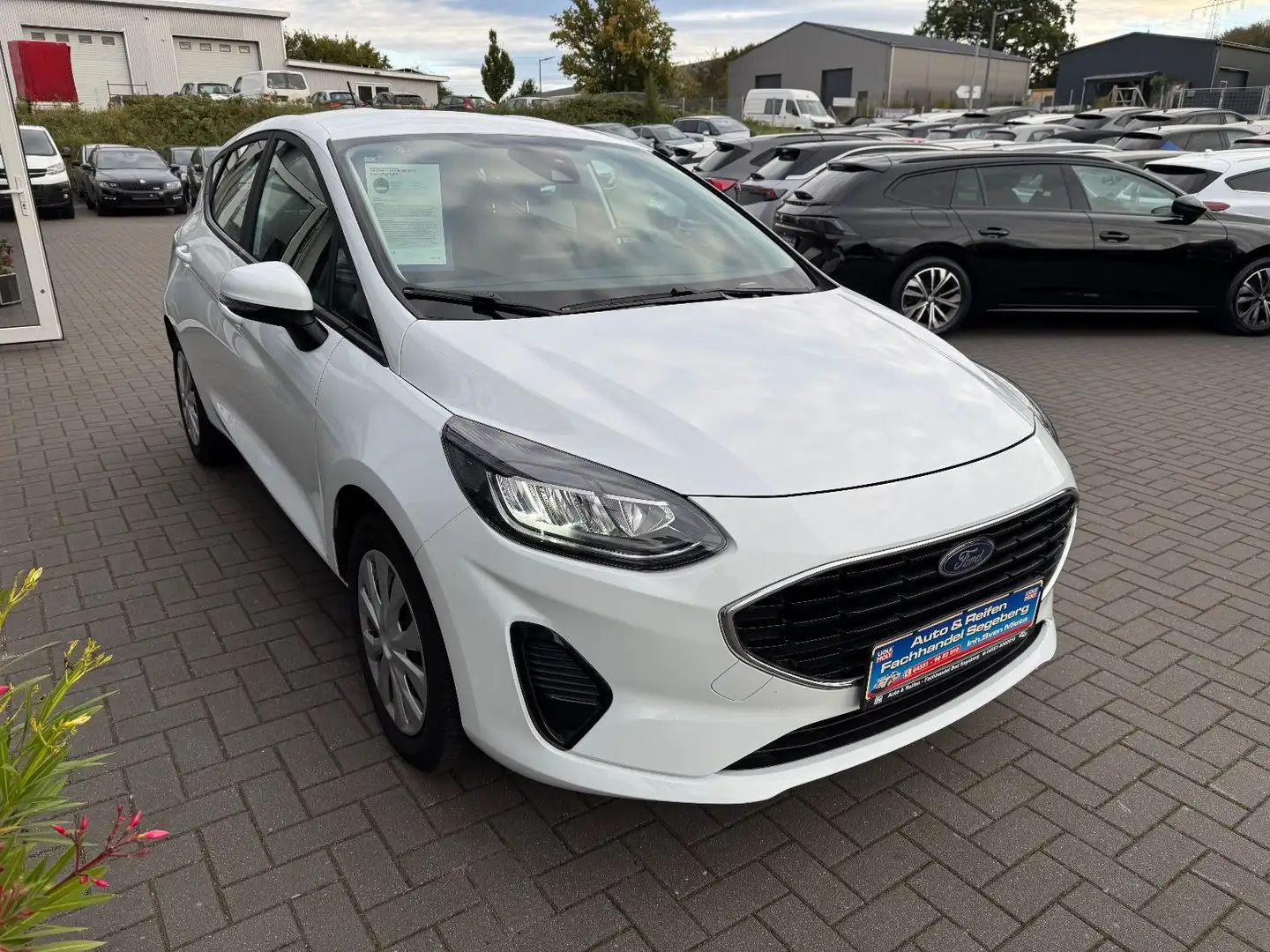 Ford Fiesta 1.0 EcoBoost Cool & Connect*LED*NAVI Wit - 2