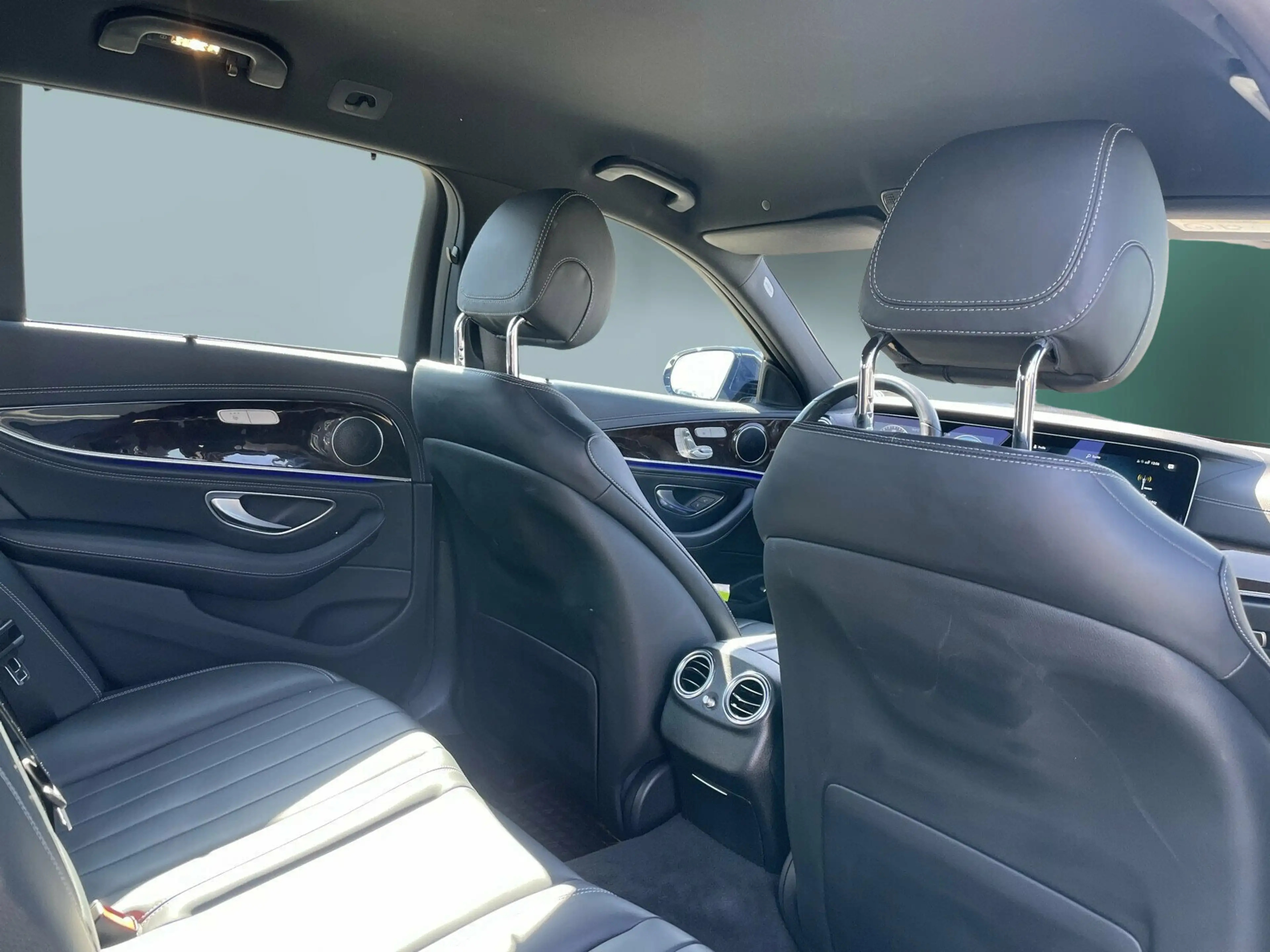 Mercedes-Benz E 220 E 220 d 4M T ALL-TERRAIN+AMG+STHZ+AHK+DISTRO+ABC — photo 14