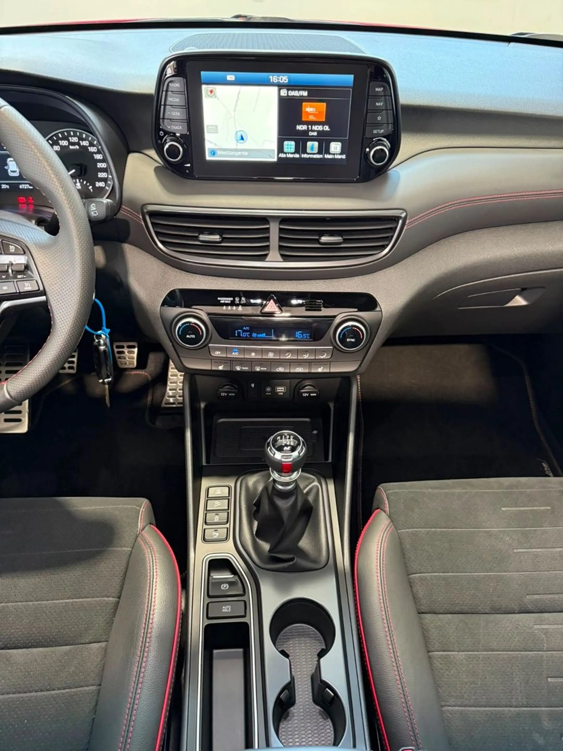 Hyundai TUCSON 1.6 G-TDI N Line +PANO +NAVI + KAMERA — photo 14